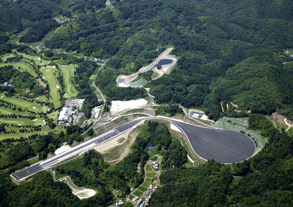 Il centro sviluppo prodotti KYB in Giappone
